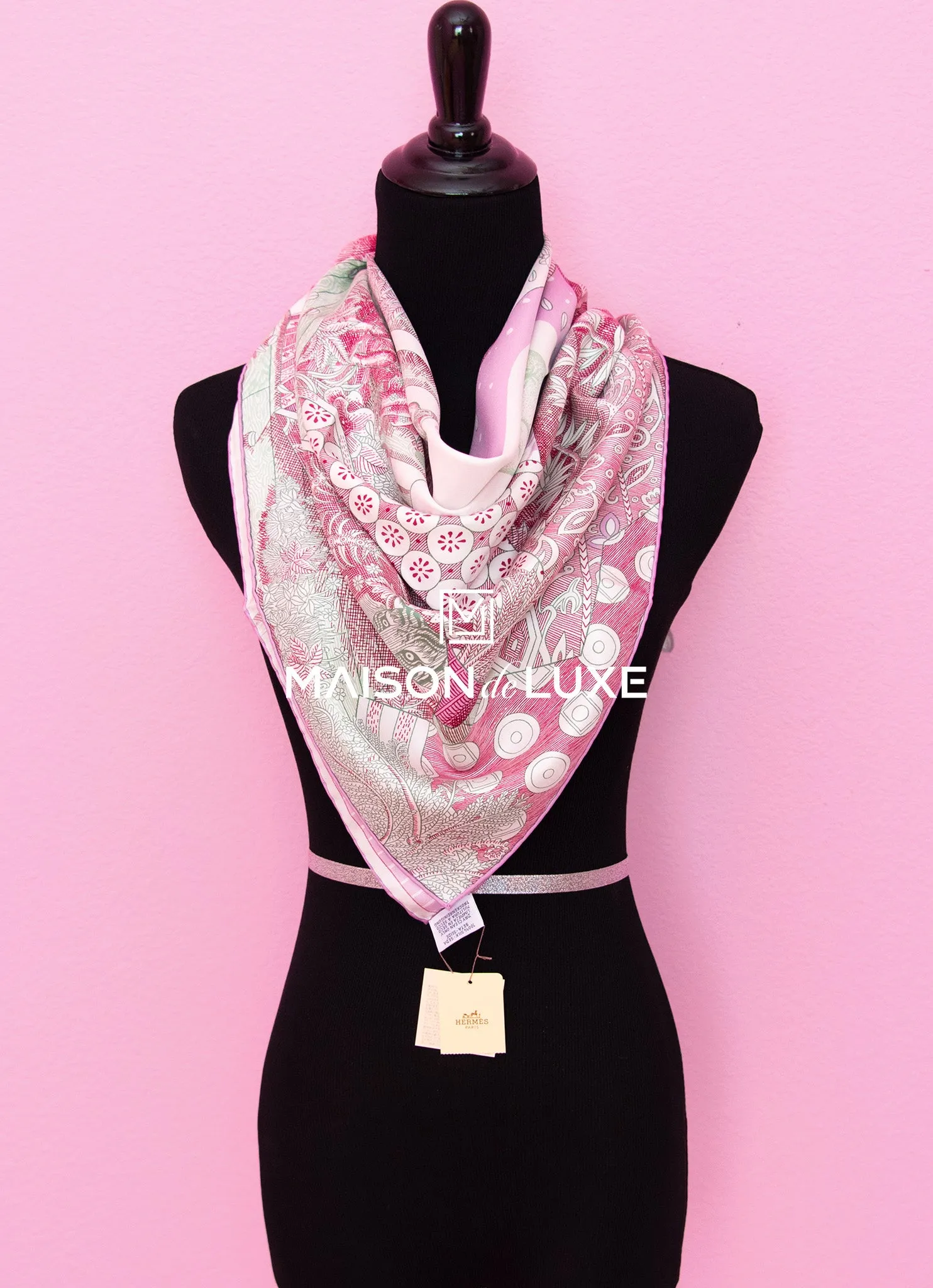 Hermes "Acte III, Scene I, La Clairiere" Pink Twill Silk 90 cm Scarf